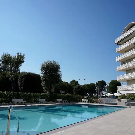 Gorgeous With Pool And Terrace Porto Santa Margherita di Caorle